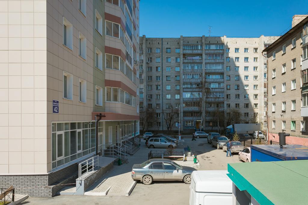 Narayana Apartments On Sibirskaya 42 Новосибирск Екстериор снимка